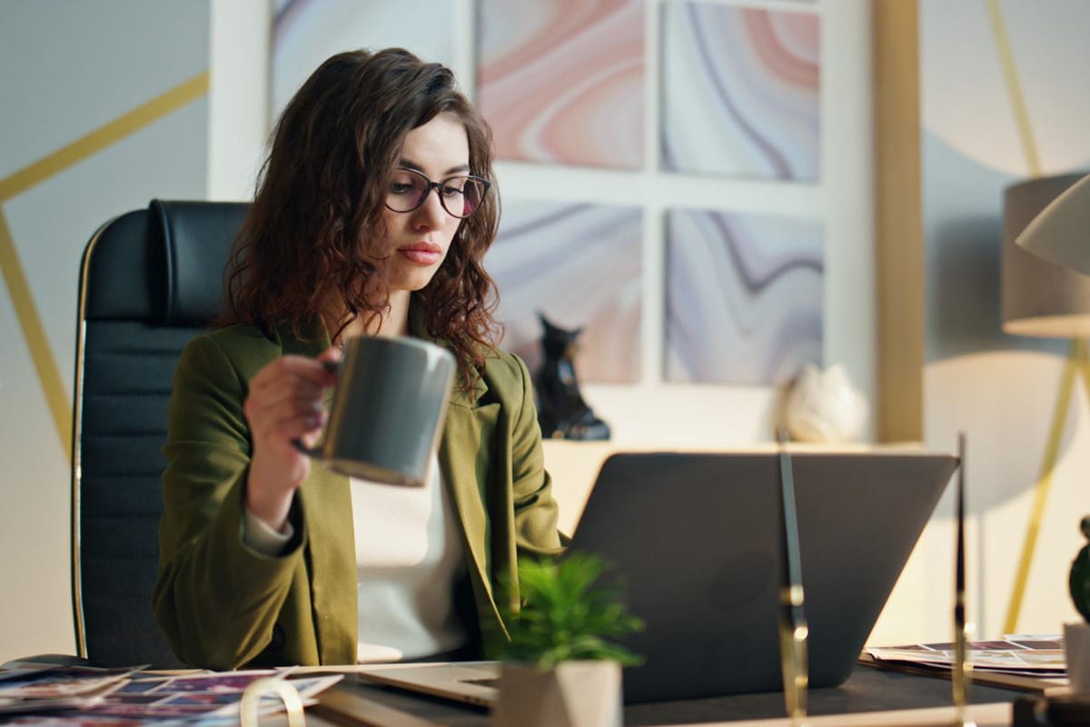 social media, finding clients, freelance work