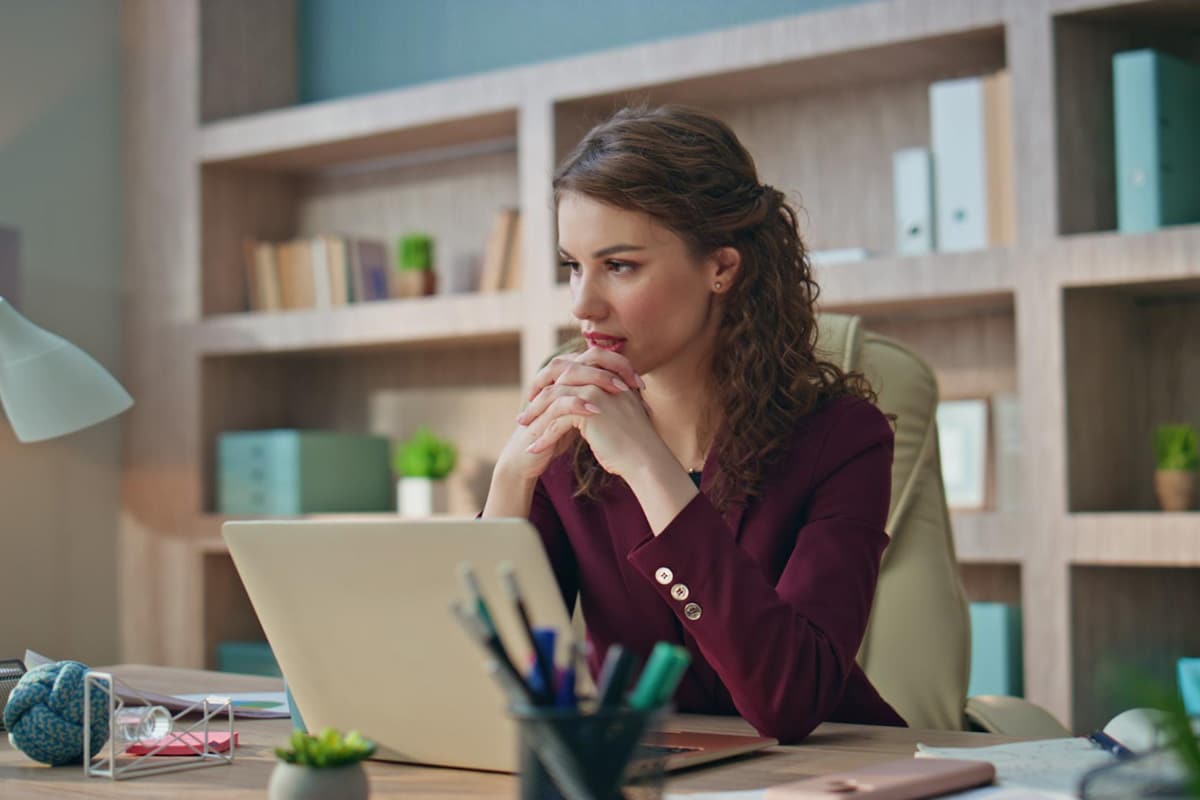 professional network, strong online presence, freelance jobs