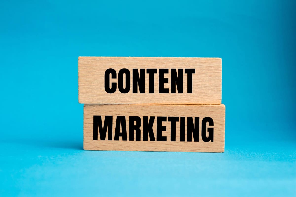 fractional marketers, fractional content marketers, fractional marketing professionals